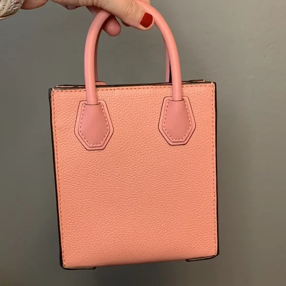 EUC - Michael Kors Mercer Extra-Small Pebbled Leather Crossbody Bag in Pink - Picture 14 of 17